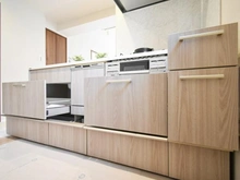 【神奈川県/川崎市多摩区登戸】ダイアパレスタピオ向ケ丘遊園 キッチン：収納