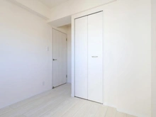 【東京都/多摩市落合】カインドステージ京王多摩センター 洋室：約4.3帖