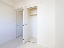 【東京都/多摩市落合】カインドステージ京王多摩センター 洋室：約4.3帖