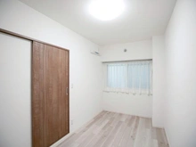 【神奈川県/川崎市高津区久末】久末アーバンコンフォート サービスルーム（納戸）：約6.0帖