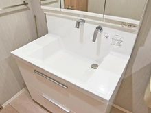 【東京都/多摩市落合】エステート落合5-8-19号棟 洗面室：洗面ボール