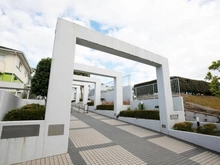 【神奈川県/川崎市多摩区南生田】百合ヶ丘ガーデンハウス アプローチ