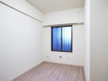 【神奈川県/川崎市多摩区宿河原】コスモステージ宿河原 洋室：約5.7帖