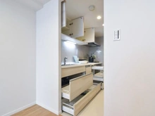 【東京都/八王子市下柚木】リーデンススクエア南大沢 B棟 キッチン