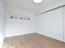 【神奈川県/川崎市多摩区枡形】生田明王台ハイツ B棟 洋室：約6.0帖