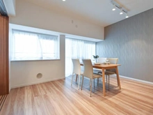 【神奈川県/川崎市多摩区登戸新町】ドメス登戸弐番館 リビング・ダイニング