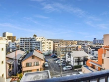 【神奈川県/川崎市多摩区東生田】ダイアパレス向ヶ丘遊園 眺望：ルーフバルコニーから