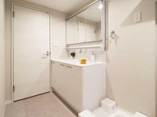 【東京都/多摩市鶴牧】エステート鶴牧5-37 洗面室