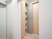 【東京都/八王子市散田町】西八王子パークハイツ 2号棟 廊下：収納