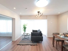 【神奈川県/横浜市旭区白根町】ガーデンテラス白根台 9号棟 リビング・ダイニング