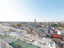 【神奈川県/横浜市旭区白根町】ガーデンテラス白根台 9号棟 眺望：ＬＤＫ側バルコニーから