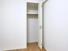 【東京都/町田市小山町】ザ・ヴィスタ町田の杜 洋室：約4.1帖