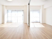 【神奈川県/川崎市麻生区岡上】岡上住宅 リビング・ダイニング：(右)洋室