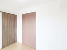 【東京都/江戸川区篠崎町】アデニウム篠崎 洋室：約4.5帖