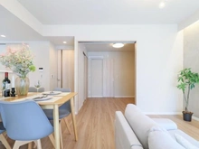 【東京都/世田谷区北烏山】パークアベニュー芦花公園 壱番館 LDK：約13.6帖　床暖房付き
※家具調度品等は販売価格に含まれておりません