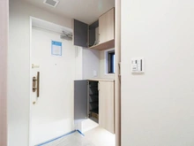 【東京都/世田谷区北烏山】パークアベニュー芦花公園 壱番館 玄関