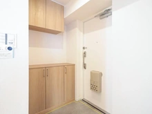 【神奈川県/横浜市港南区野庭町】コスモ上永谷 玄関