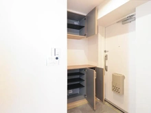 【神奈川県/横浜市港南区野庭町】コスモ上永谷 玄関