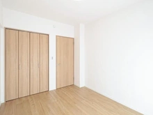 【神奈川県/横浜市港南区野庭町】コスモ上永谷 洋室：約6.0帖