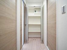 【神奈川県/横浜市都筑区大熊町】大倉山キャッスル 廊下：収納