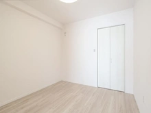 【東京都/多摩市落合】クロスウィル多摩センター 洋室：約4.5帖
ウォークインクローゼット付き