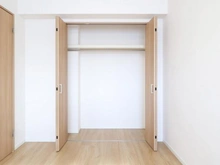 【東京都/多摩市落合】カインドステージ多摩センター 洋室：約6.2帖