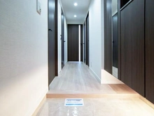 【東京都/府中市四谷】ルイシャトレ府中フェアリーコート 廊下