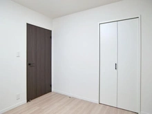 【東京都/府中市四谷】ルイシャトレ府中フェアリーコート 洋室：約5.0帖