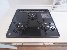 【神奈川県/川崎市高津区久地】エクセレント玉川 キッチン：三口コンロ