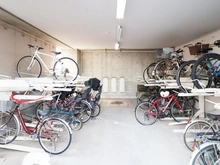 【神奈川県/藤沢市辻堂新町】パークグランディ湘南辻堂 駐輪場