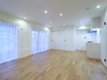 【神奈川県/川崎市宮前区南平台】平住宅 2号棟 LDK：約17.3帖