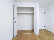 【神奈川県/川崎市宮前区南平台】平住宅 2号棟 洋室：約6.6帖