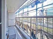 【神奈川県/川崎市宮前区南平台】平住宅 2号棟 バルコニー：大規模修繕工事中