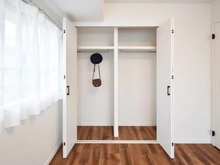 【神奈川県/横浜市港南区下永谷】藤和上永谷ハイタウン 洋室：約6.0帖