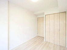 【神奈川県/横浜市栄区上郷町】港南台プリンスハイツ 5号館 洋室：約5.4帖