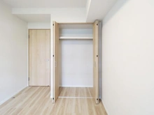 【神奈川県/横浜市栄区上郷町】港南台プリンスハイツ 5号館 洋室：約5.4帖