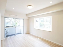 【神奈川県/横浜市栄区上郷町】港南台プリンスハイツ 5号館 洋室：約6.5帖