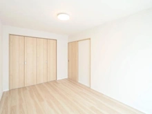 【神奈川県/横浜市栄区上郷町】港南台プリンスハイツ 5号館 洋室：約6.3帖