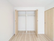 【神奈川県/横浜市栄区上郷町】港南台プリンスハイツ 5号館 洋室：約6.3帖