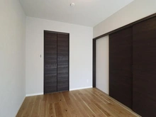 【神奈川県/海老名市杉久保北】南えびな杉久保サンパルク650A街区2号 洋室：約5.2帖
ウォークインクローゼット付き