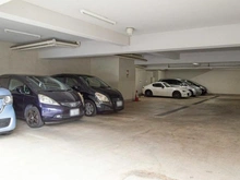 【東京都/調布市西つつじケ丘】睦・エンゼルハイムつつじヶ丘 駐車場