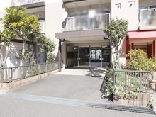 【東京都/狛江市東野川】狛江ハイタウン 2号棟 エントランス