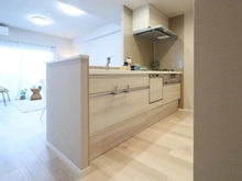 【神奈川県/川崎市川崎区大師本町】シャリエ川崎大師 キッチン：約3.4帖