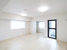 【神奈川県/茅ヶ崎市中海岸】レゾン茅ヶ崎中海岸 リビング・ダイニング