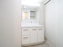 【神奈川県/茅ヶ崎市中海岸】レゾン茅ヶ崎中海岸 洗面室