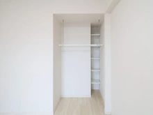 【神奈川県/茅ヶ崎市中海岸】レゾン茅ヶ崎中海岸 洋室：約5.0帖