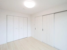 【神奈川県/茅ヶ崎市中海岸】レゾン茅ヶ崎中海岸 洋室：約6.0帖