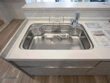 【神奈川県/横浜市神奈川区白幡南町】インペリアル東白楽ガーデンハウス A棟 キッチン：シンク