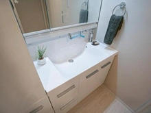 【神奈川県/横浜市神奈川区白幡南町】インペリアル東白楽ガーデンハウス A棟 洗面室：洗面ボール