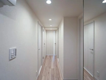 【神奈川県/横浜市神奈川区白幡南町】インペリアル東白楽ガーデンハウス A棟 玄関